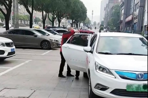從自主創(chuàng)業(yè)到萬順叫車司機共創(chuàng)人，換個舞臺堅持優(yōu)秀